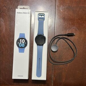 Samsung Blue Smartwatch with Round Display and Silicone Band